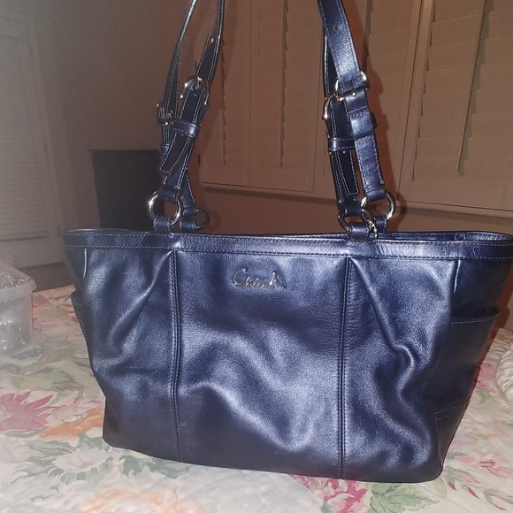 Coach Handbags - Beautiful coach bag